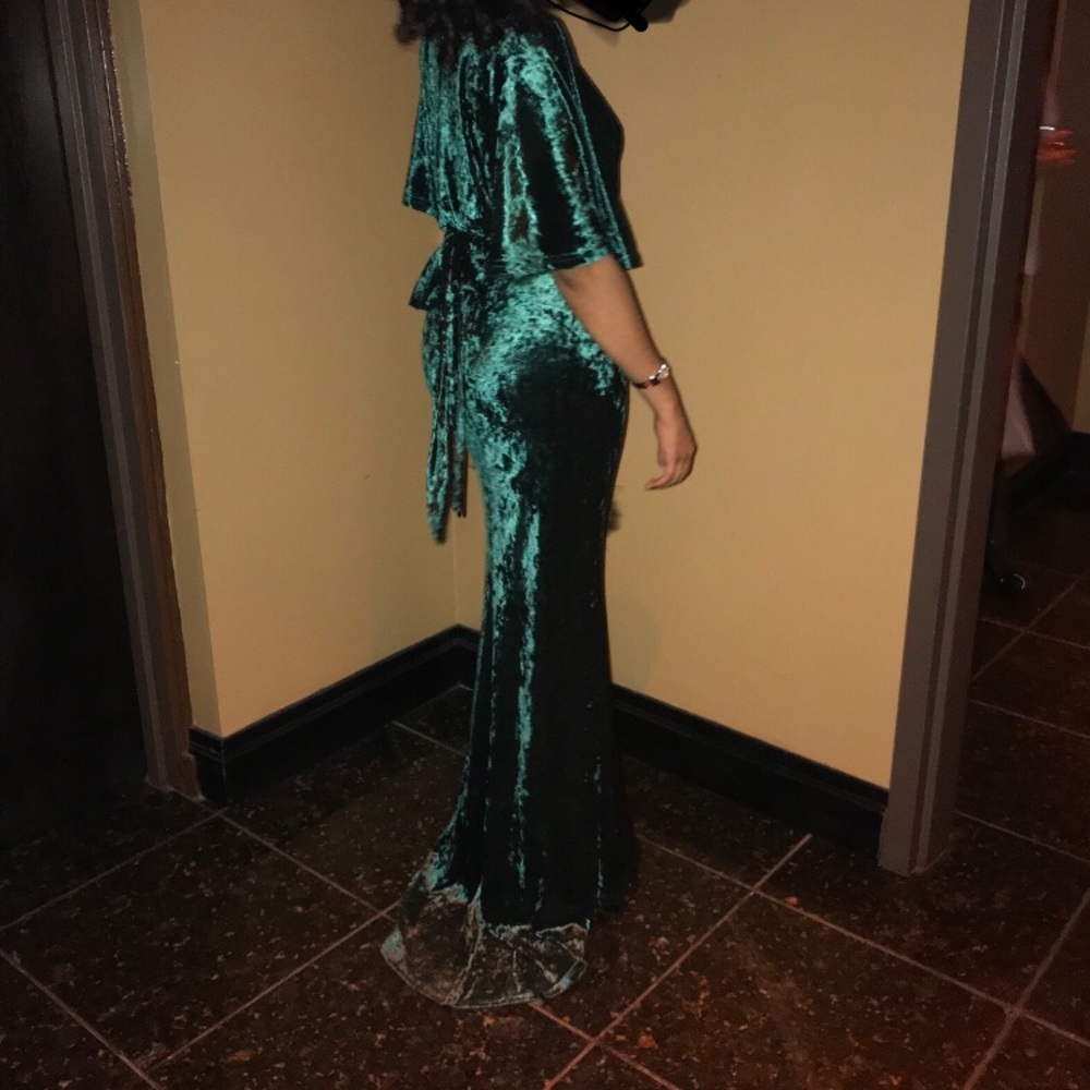 Green velvet flare sleeve maxi dress